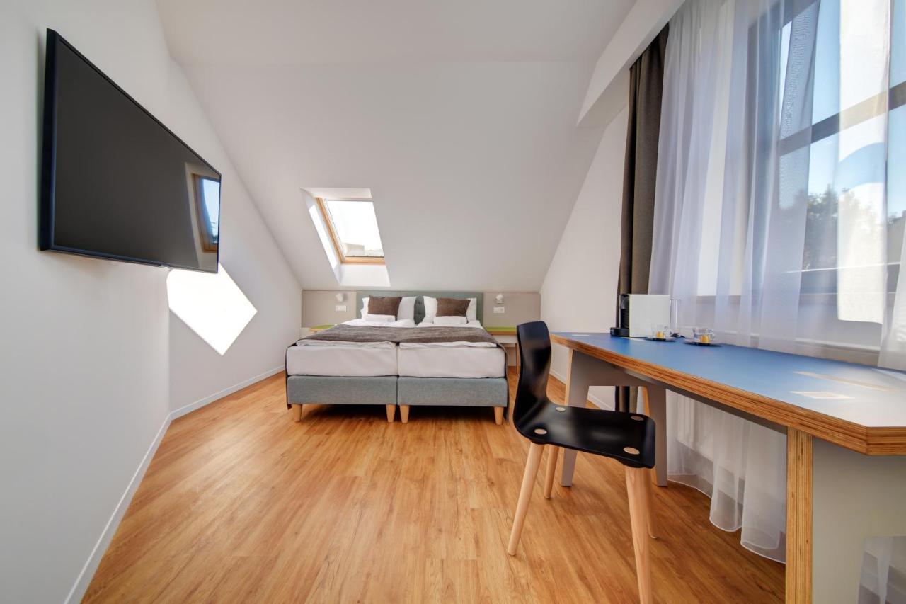 Fekete Sas Motel Esztergom Extérieur photo